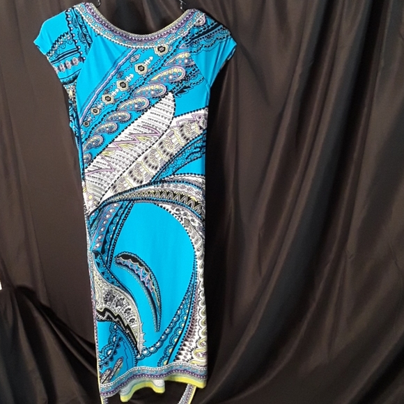 New York & Comp Dress - Picture 5 of 5